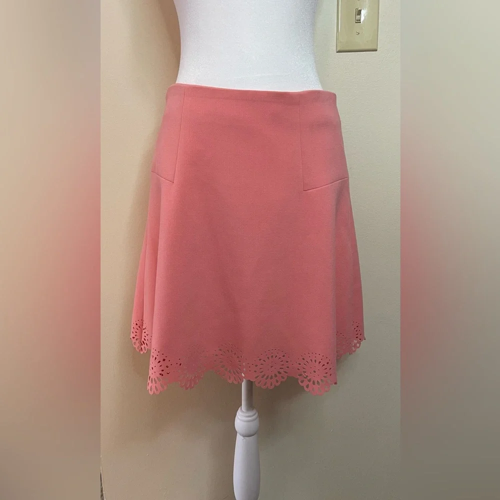LOFT Ann Taylor Pink Scalloped Lasercut Skirt Ponte Knit Women's Size 4